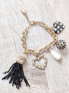 NWOT GUESS Gone-tone Multi-Charm Bracelet Tassel Rhinestone Heart Pearl